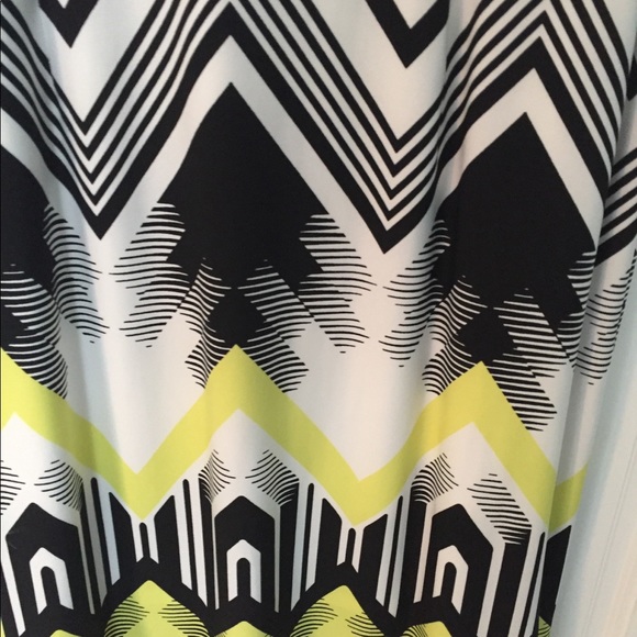 Chevron Black and White sleeveless summer dress - Picture 3 of 5